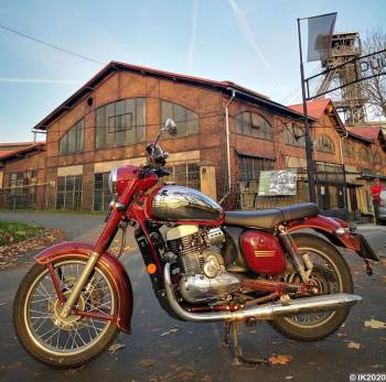 Jawa 300 CL model 2020